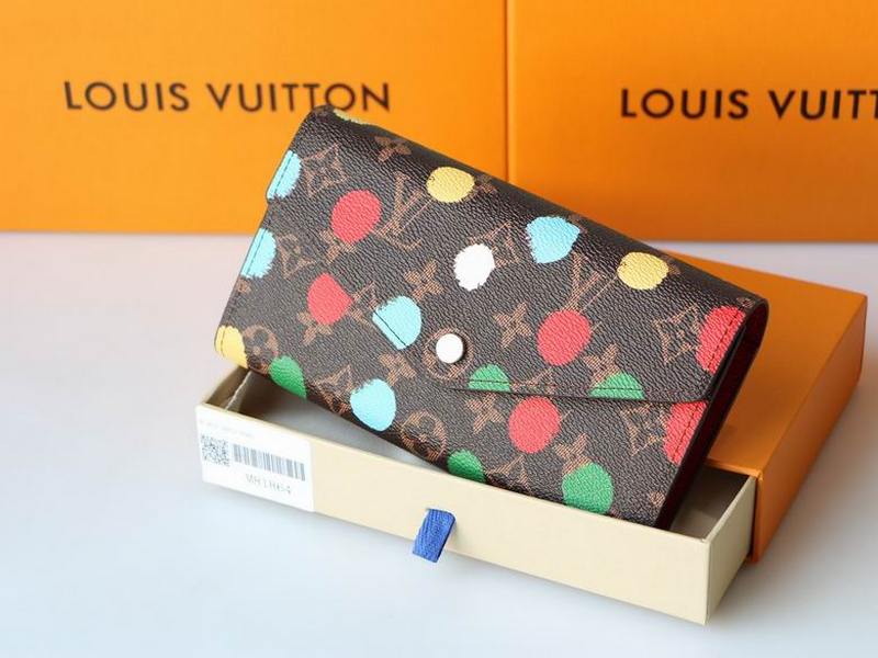 LV Wallets 150